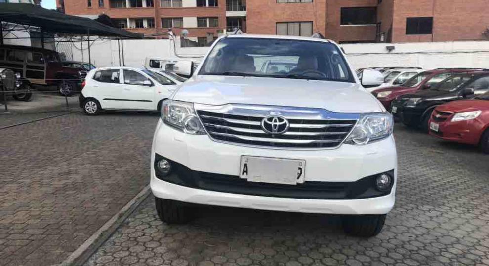 Toyota Fortuner 4.0 2012 Cuenca