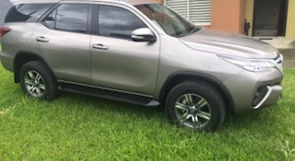 Toyota Fortuner 2.7 2017 Santo Domingo