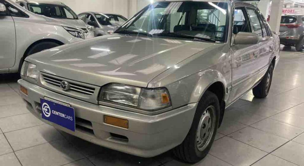 Mazda 323 1998 Quito