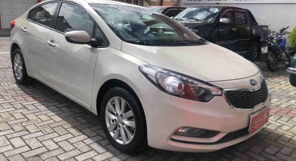 Kia Cerato R 2015 Tulcán