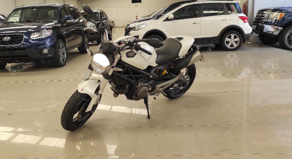 Ducati Monster 2012 Quito