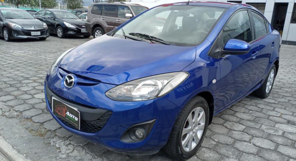 Mazda 2 2011 Quito