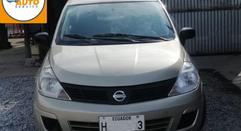 Nissan Tiida 2015 Quito
