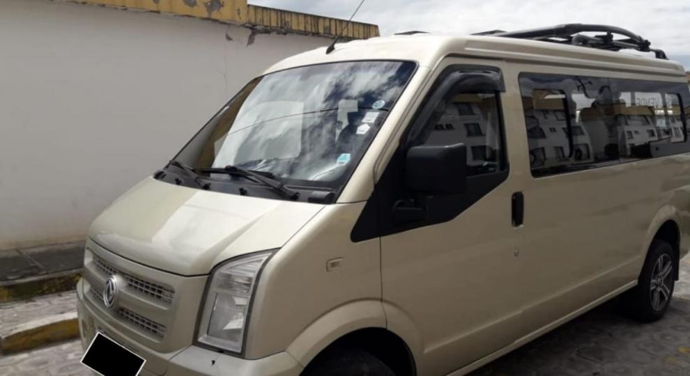 DFSK C37 2014 Quito