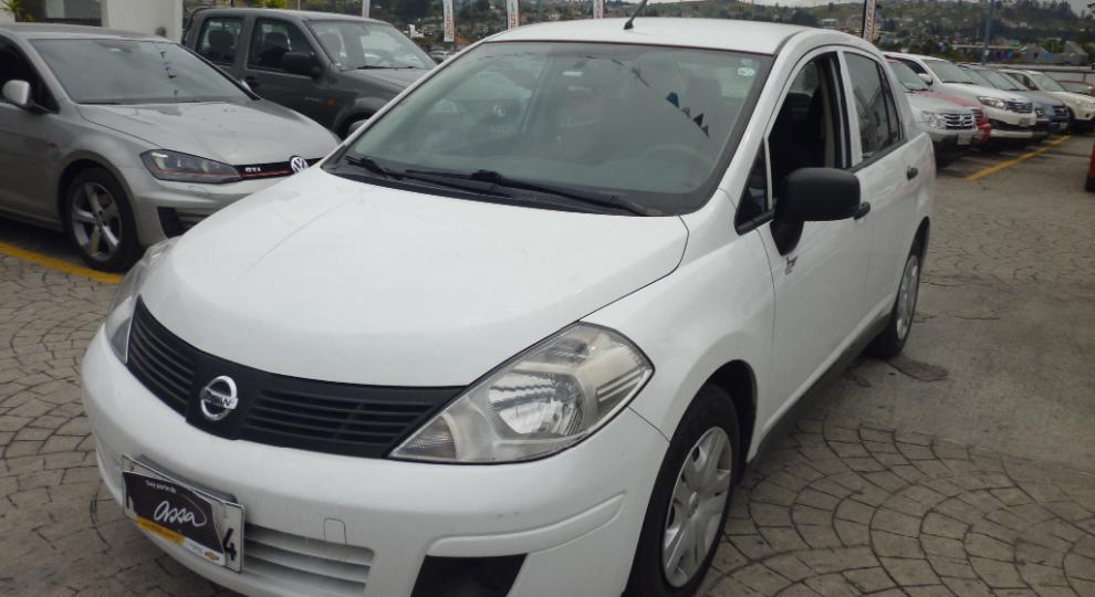 Nissan Tiida 2015 Ambato
