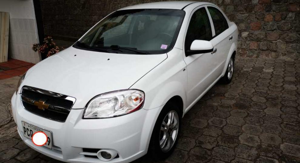 Chevrolet Aveo Emotion GLS 2016 Quito