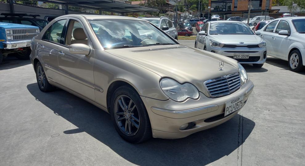 Mercedes Benz C200 2003 Cuenca