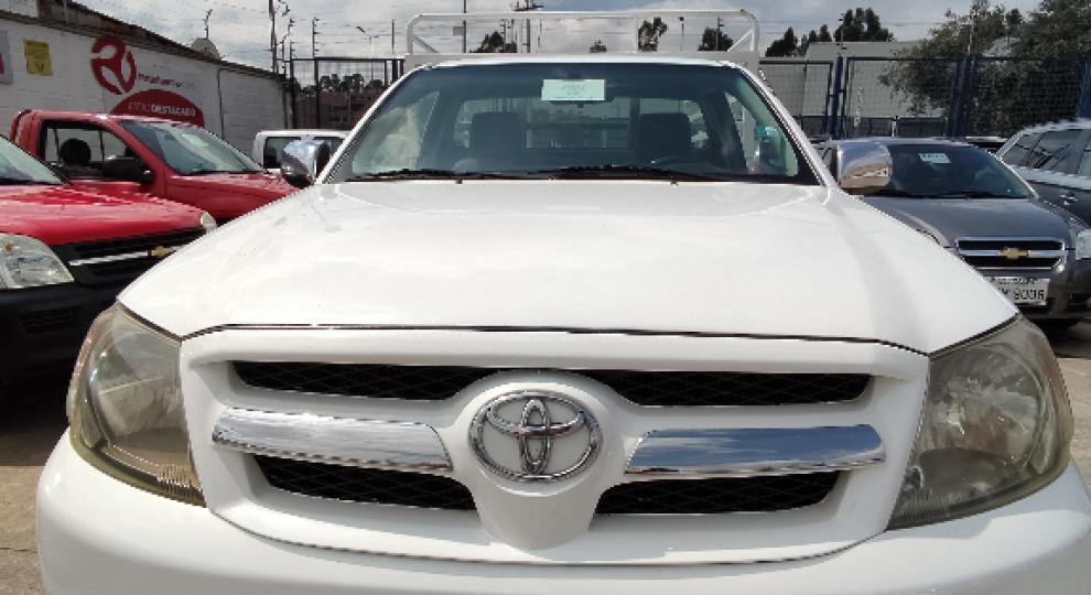 Toyota Hilux CS 4x2 2007 Cuenca