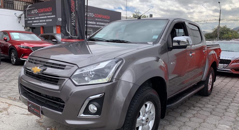 Chevrolet D-MAX CRDI FULL AC 3.0 CD 4X4 TM DIESEL 2019 Quito