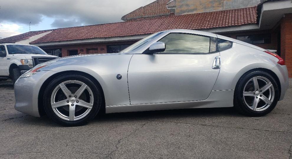 Nissan 370 Z 2011 Cuenca