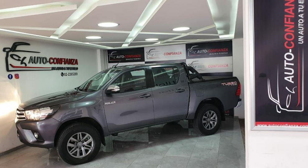 Toyota Hilux CD 4x4 Diesel 2018 Quito