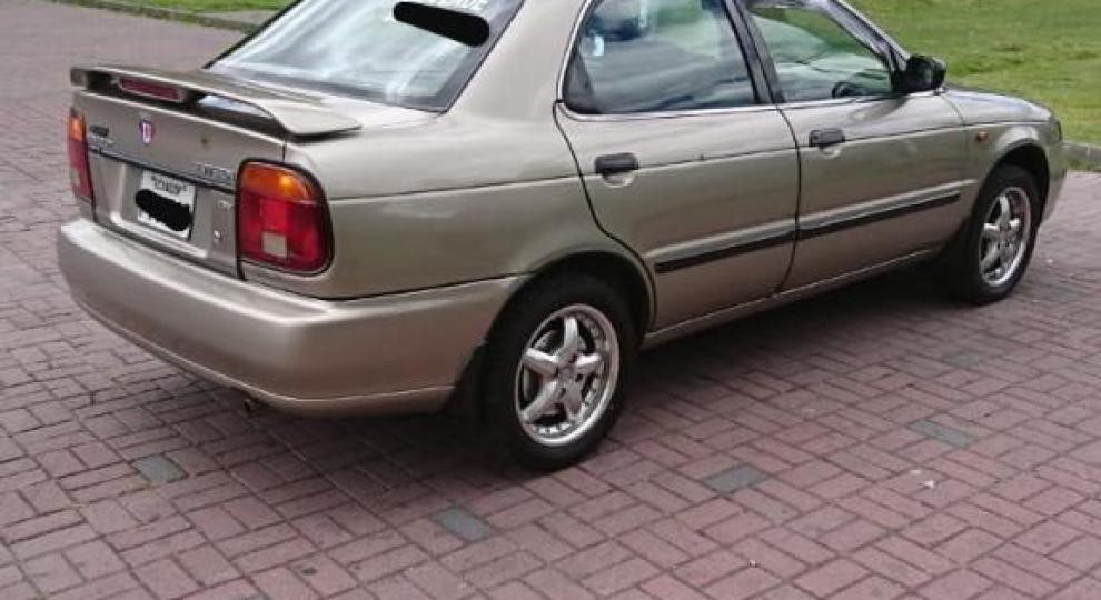 Chevrolet Esteem 2002 Quito
