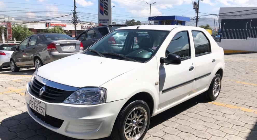 Renault Logan 2011 Quito