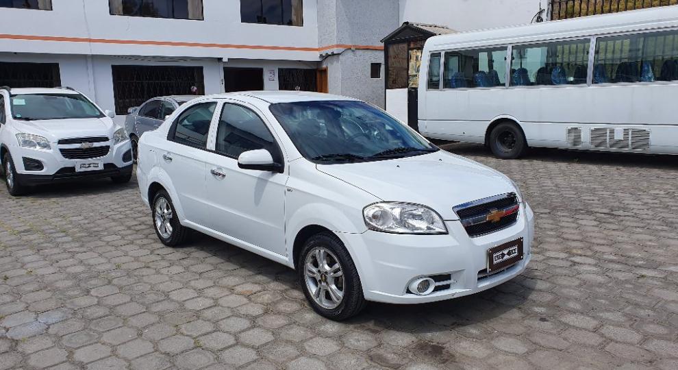 Chevrolet Aveo Emotion GLS 2016 Quito