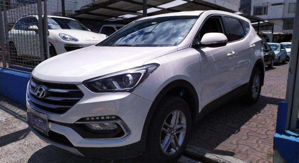 Hyundai Santa Fe 4x2 2016 Quito