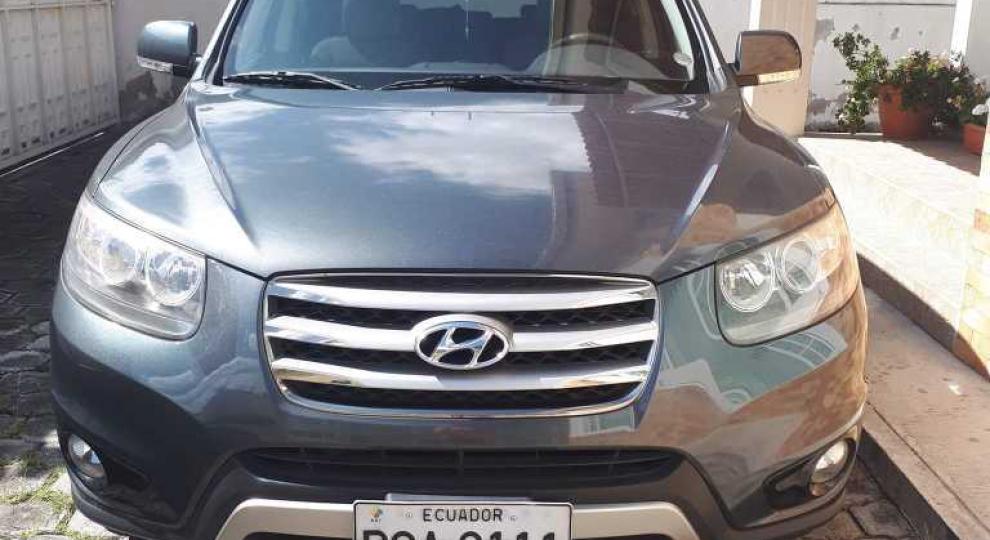 Hyundai Santa Fe 4x2 2012 Quito
