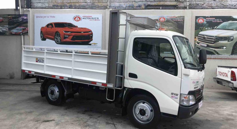 Hino XZU64OL-HKMLJ3 AC 4.0 2P 4X2 T 2016 Ambato
