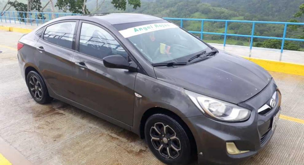 Hyundai Accent 2013 Chone