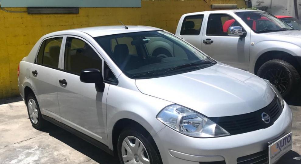 Nissan Tiida 2015 Quito