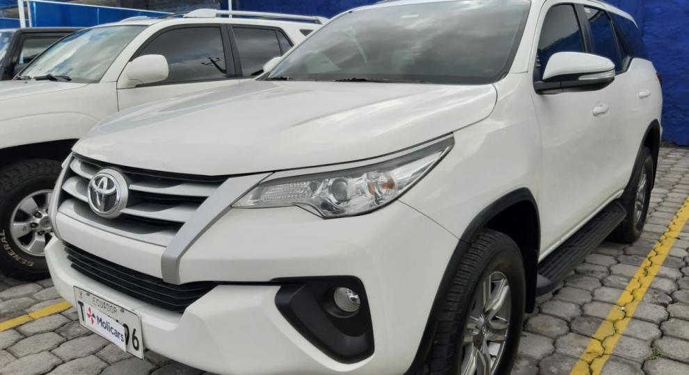 Toyota Fortuner 2.7 2017 Quito