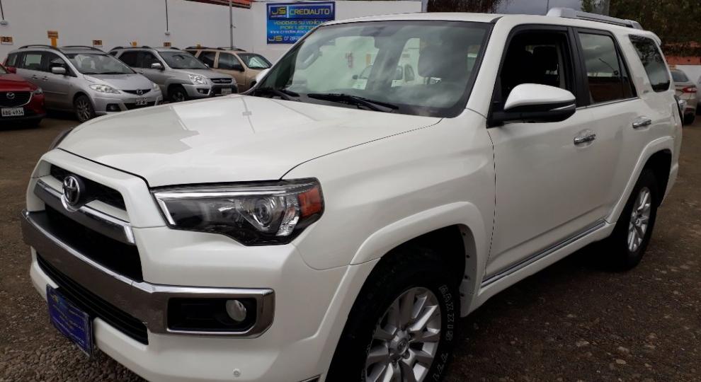 Toyota 4 Runner Limited 2015 Cuenca