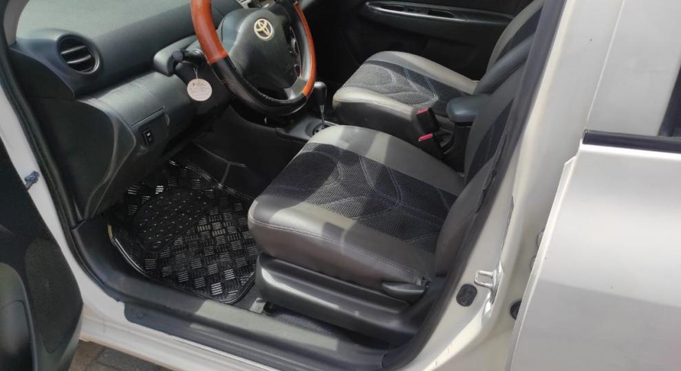 Toyota Yaris 2010 Guayaquil
