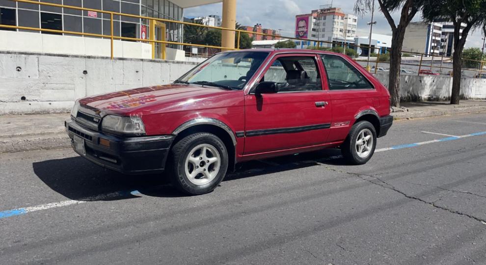 Mazda 323 1997 Quito