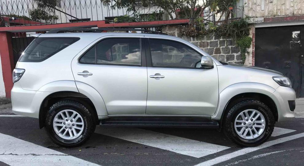Toyota Fortuner 2.7 2015 Quito