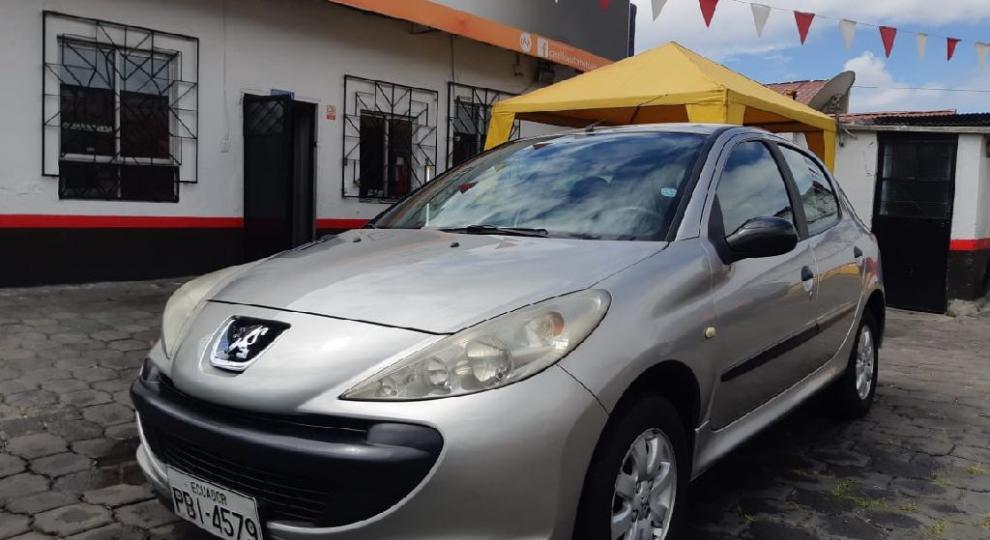 Peugeot 207 Compact 2010 Quito