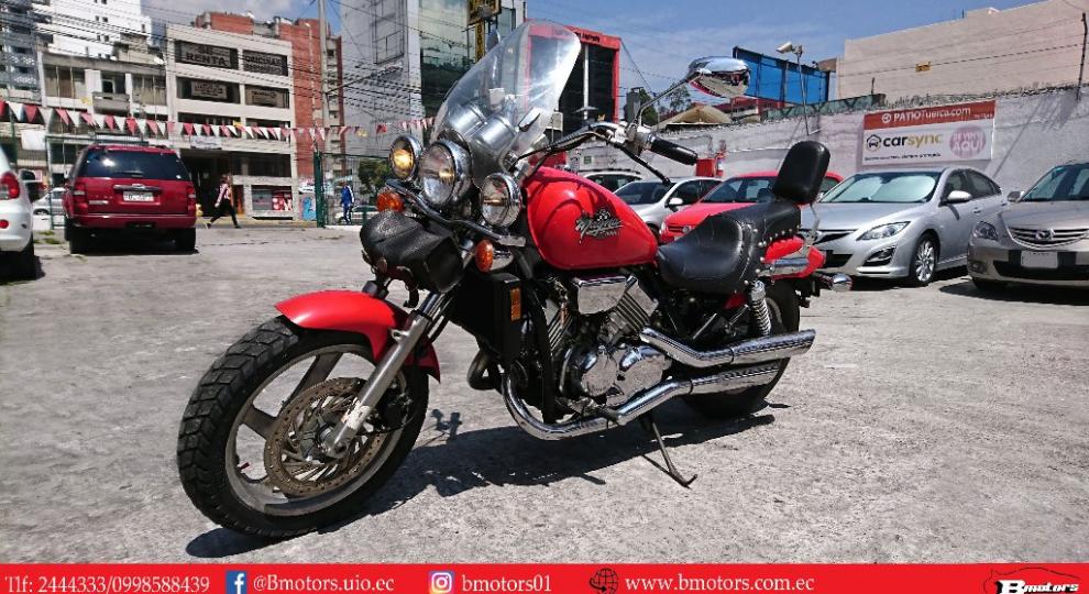 Honda-Motos Magna 750v Four 1994 Quito