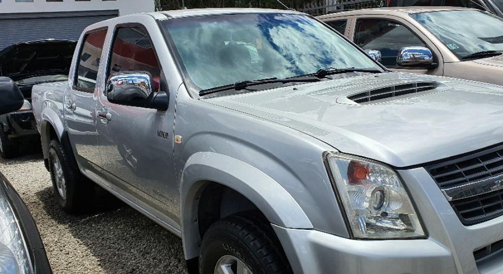 Chevrolet D-MAX CRDI AC 3.0 CD 4X4 TM DIESEL 2013 Cuenca
