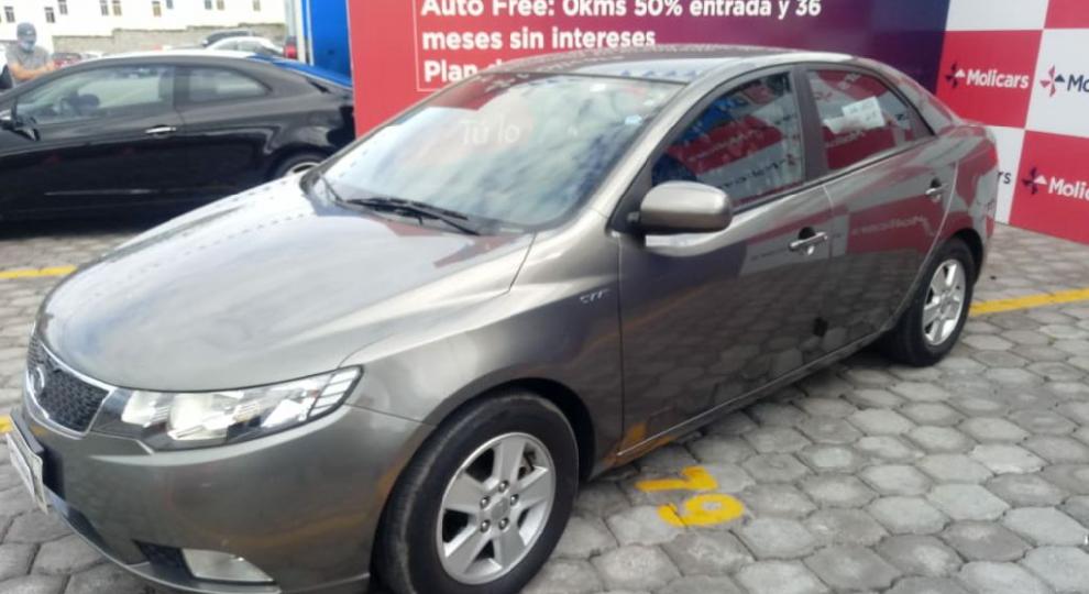 Kia Cerato 2015 Quito
