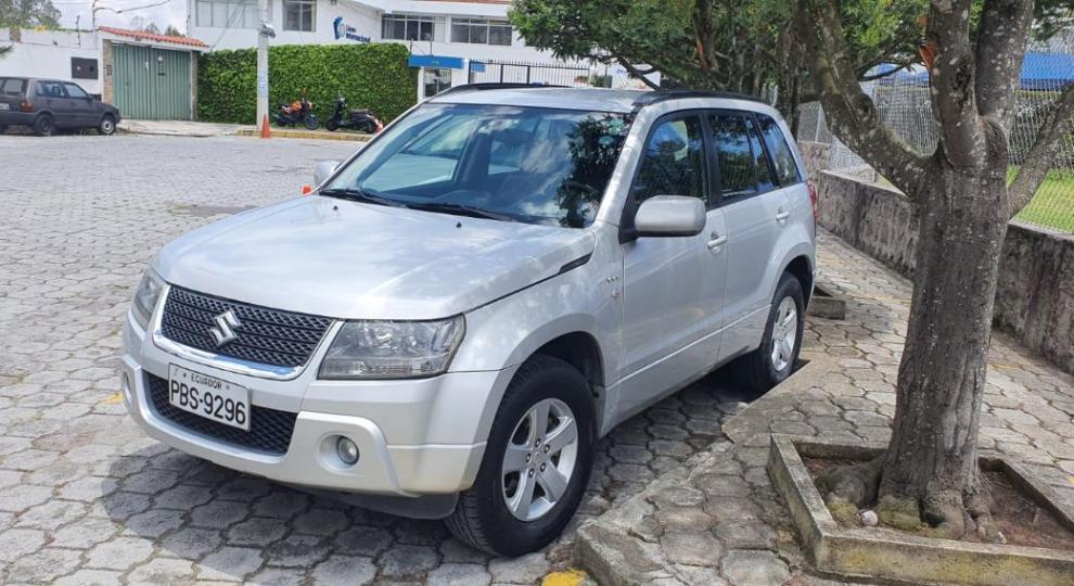 Suzuki Grand Vitara SZ 2.4 4x4 2011 Quito