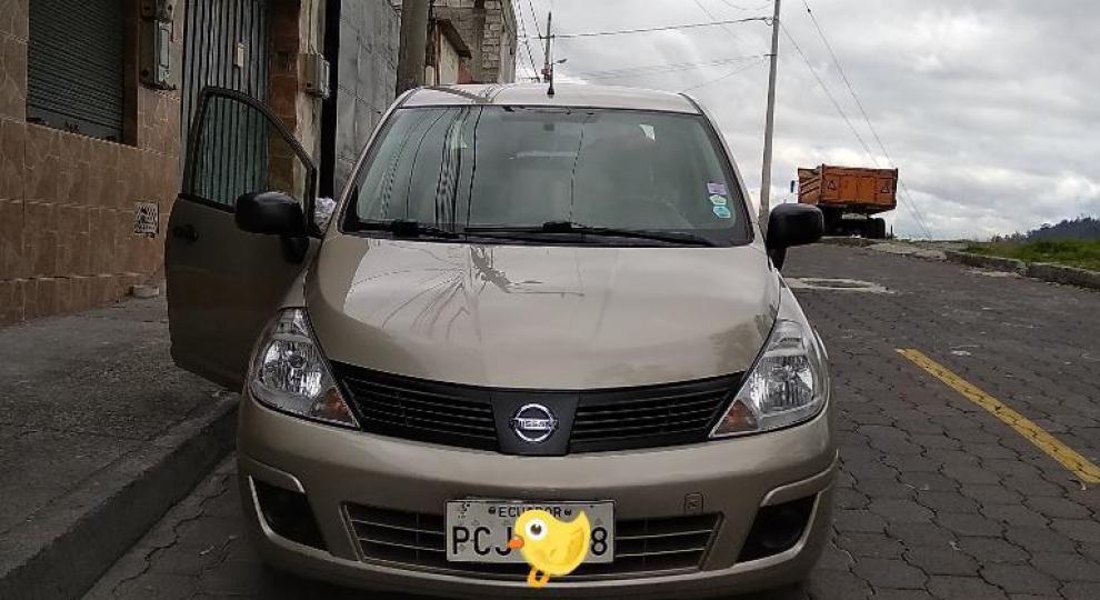 Nissan Tiida 2014 Quito