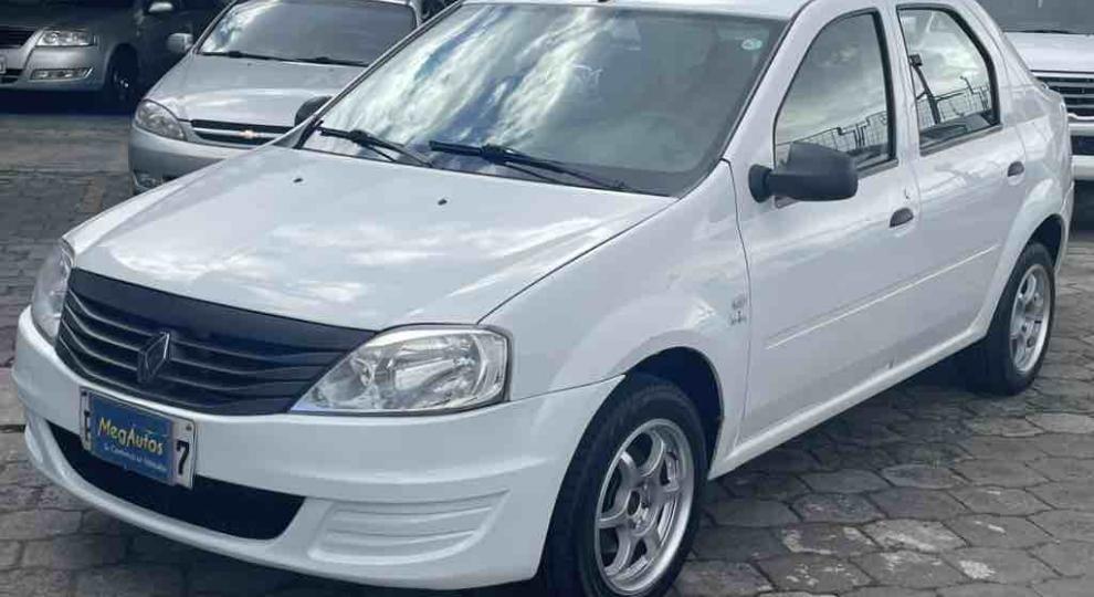 Renault Logan Familier 2015 Quito