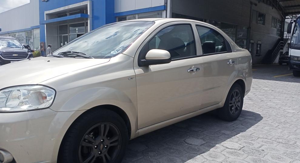 Chevrolet Aveo Emotion GLS 2016 Quito