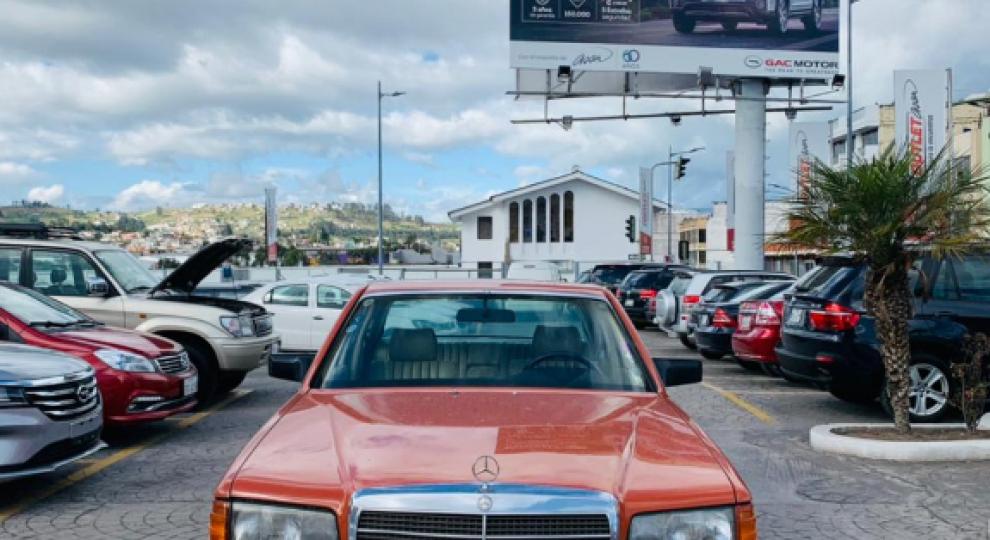 Mercedes Benz 280 1980 Ambato