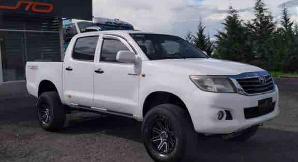 Toyota Hilux CD 4x4 Diesel 2013 Atuntaqui