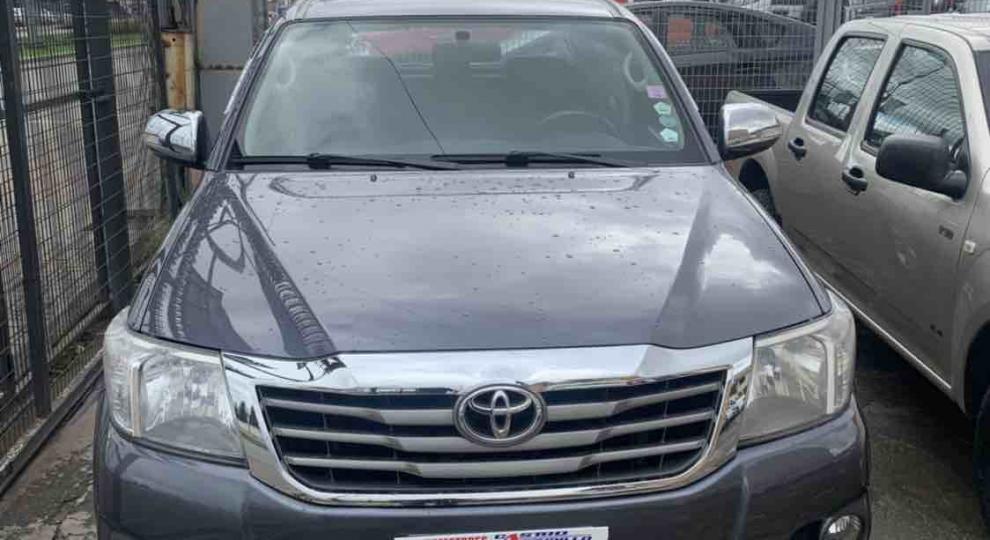 Toyota Hilux SR AC CD 2013 Cuenca