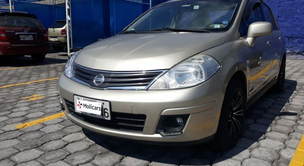 Nissan Tiida 2012 Quito