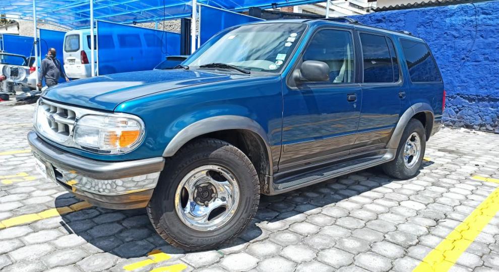 Ford Explorer 5P 1998 Quito