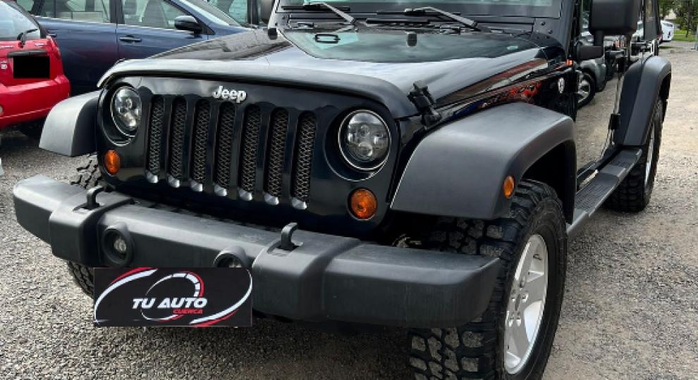 Jeep Wrangler Unlimited Sport 2011 Cuenca