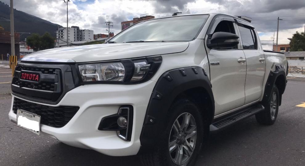 Toyota Hilux SR AC CD 2018 Quito