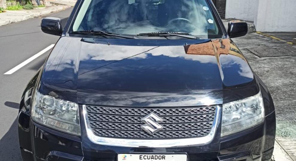 Suzuki Grand Vitara SZ 2.4 2013 Quito
