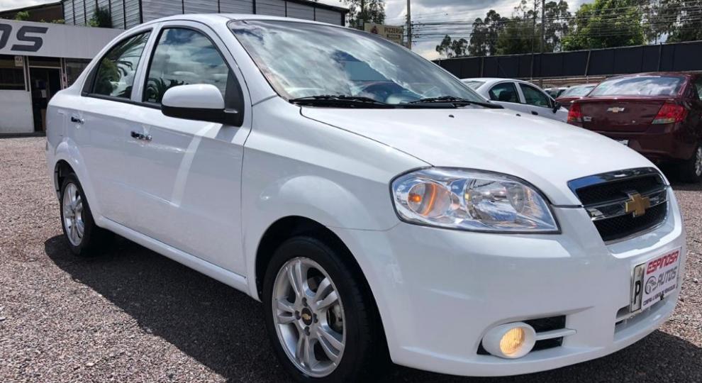 Chevrolet Aveo Emotion GLS 2017 Quito