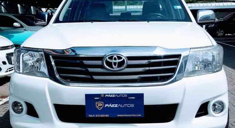 Toyota Hilux CD 4x2 2012 Cuenca