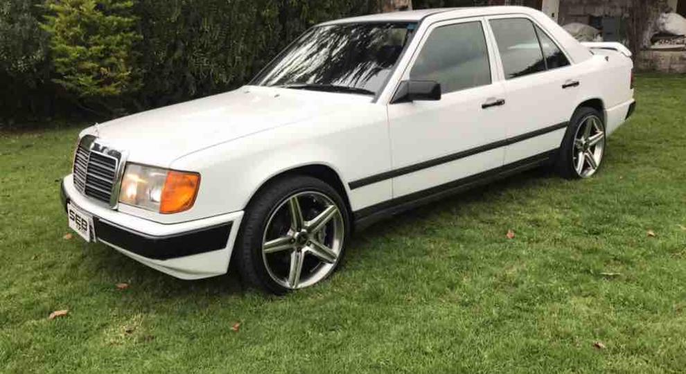 Mercedes Benz 300E 1989 Ambato
