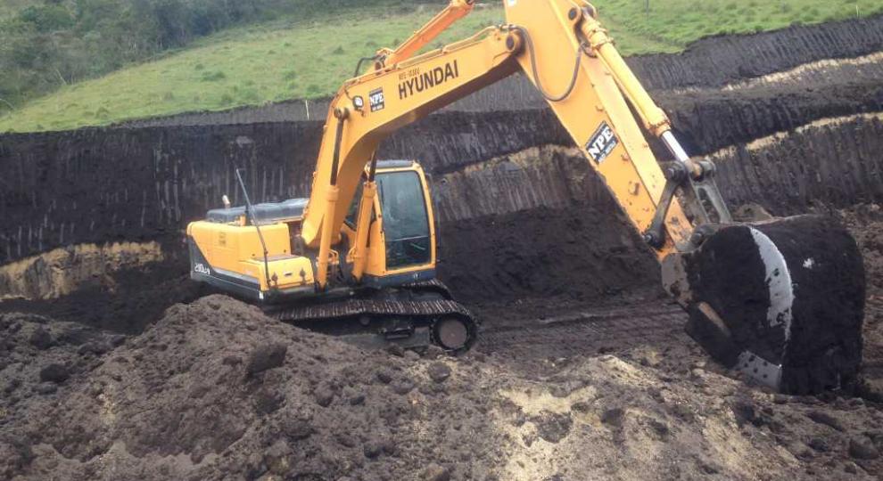 Hyundai 210LC 2010 Quito