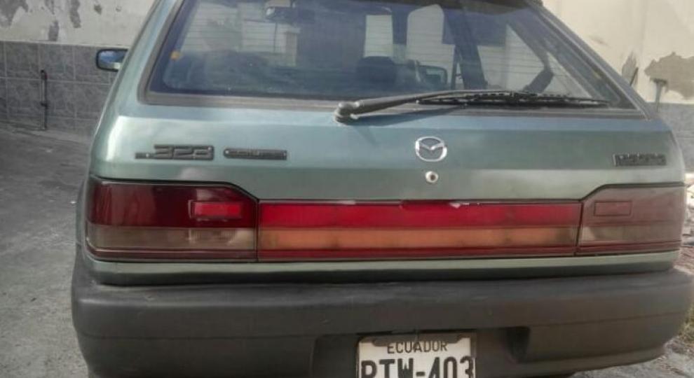 Mazda 323 1998 Quito