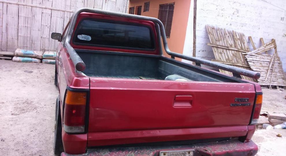 Ford Courier 1996 Manta